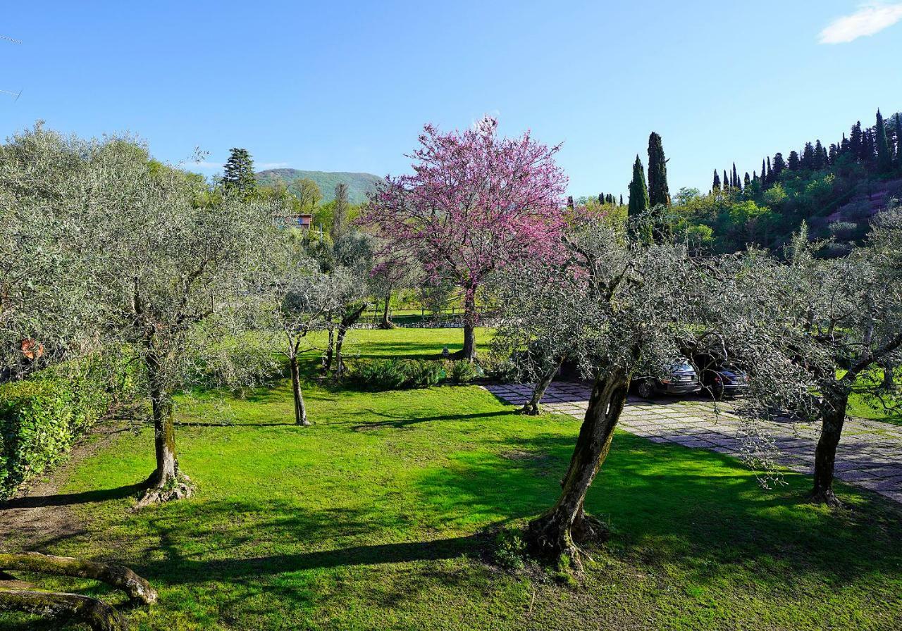 Il Chiostrino Bed & Breakfast Gardone Riviera Exterior photo